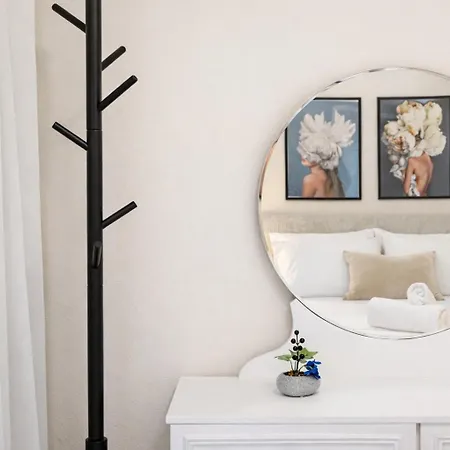 Treverie -modern 3br For Families & Friends Apartament
