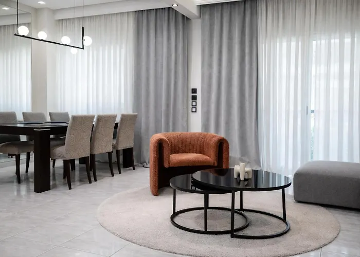 Апартаменты Treverie -modern 3br For Families & Friends *